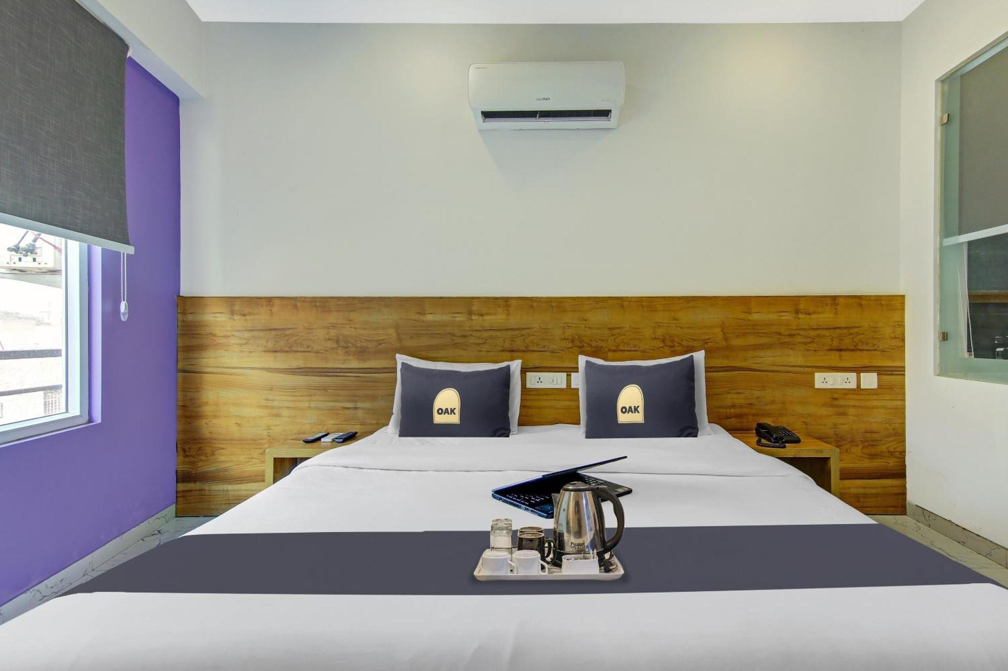 Super Townhouse Geetanjali Inn Гургаон Экстерьер фото