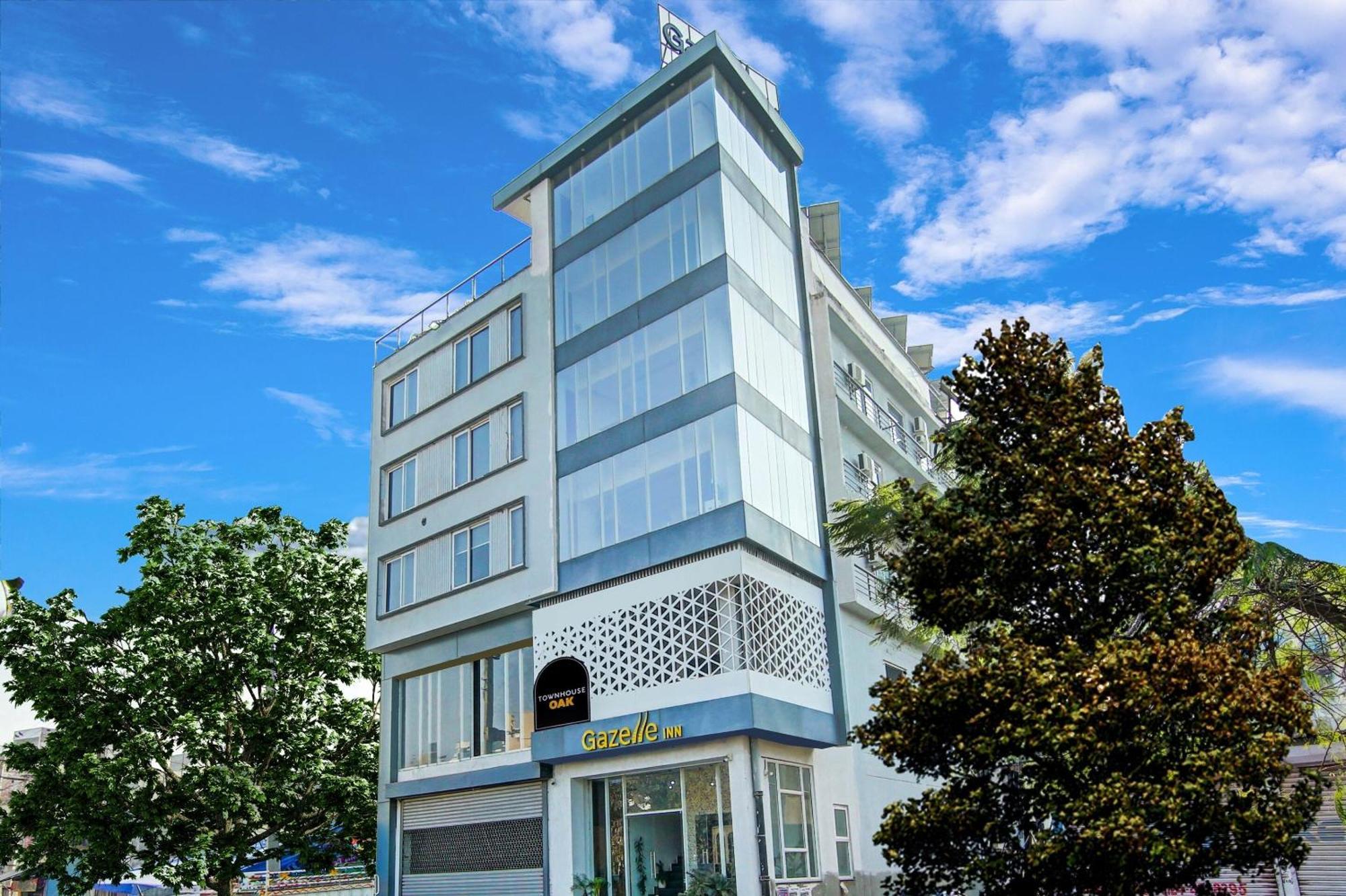 Super Townhouse Geetanjali Inn Гургаон Экстерьер фото